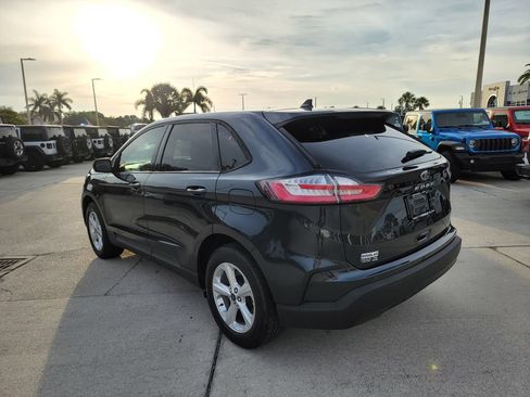 Used 2022 Ford Edge SE AWD/4WD image 3