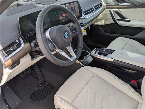 New 2026 BMW X1 xDrive28i w/ Technology Package image 3