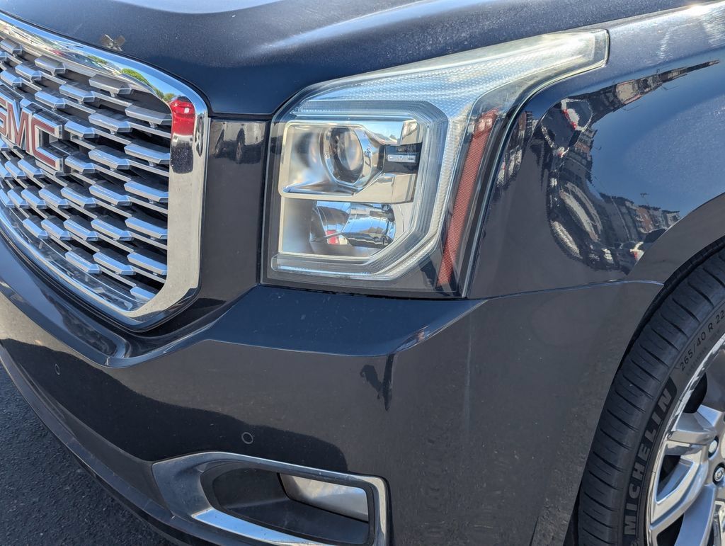 Used 2020 GMC Yukon Denali w/ Denali Ultimate Package AWD/4WD image 12