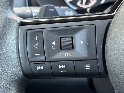 Used 2022 Nissan Pathfinder S w/ Cargo Package AWD/4WD image 26