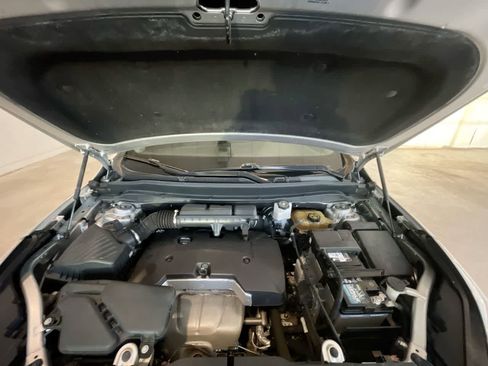 Used 2019 Buick Envision Essence image 25