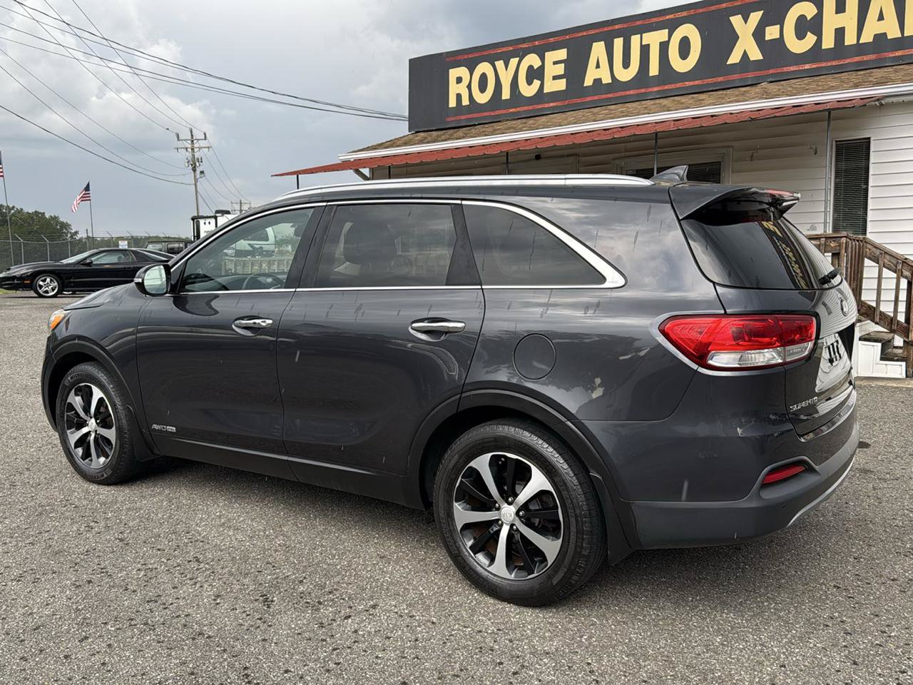 Used 2016 Kia Sorento EX w/ EX Premium Package AWD/4WD image 3