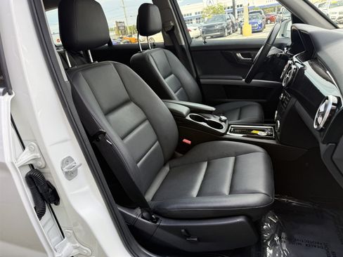 Used 2015 Mercedes-Benz GLK 350 2WD image 18