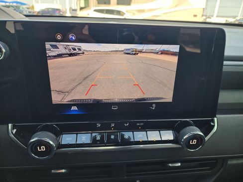 Used 2025 Chevrolet Colorado Trail Boss image 24