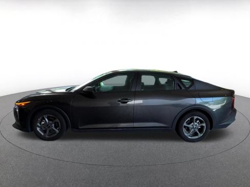 Used 2025 Kia K4 FWD image 8
