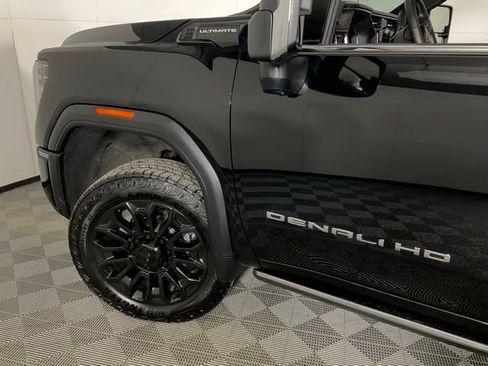 Used 2025 GMC Sierra 2500 Denali Ultimate image 40