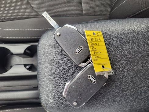 Used 2021 Kia Forte LXS image 22