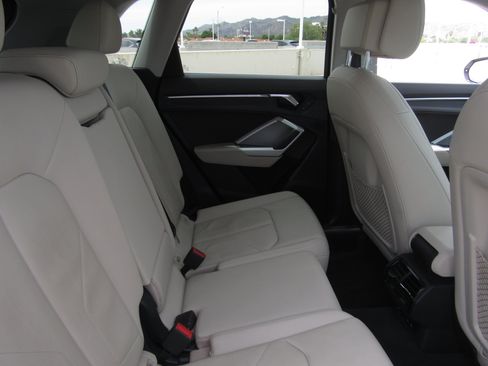 Used 2021 Audi Q3 2.0T Premium Plus w/ Premium Plus Package AWD/4WD image 12