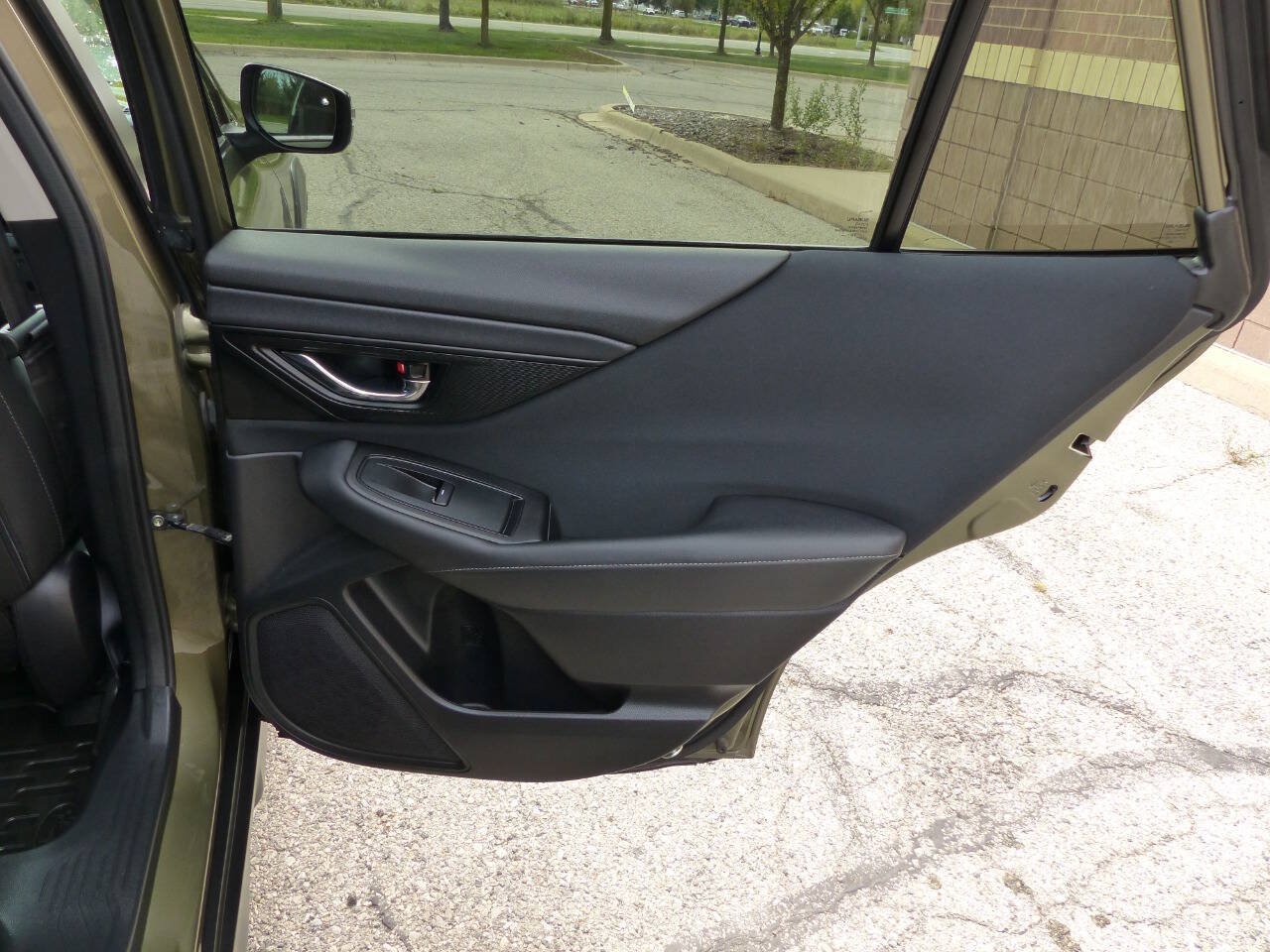 Used 2023 Subaru Outback Premium AWD/4WD image 46