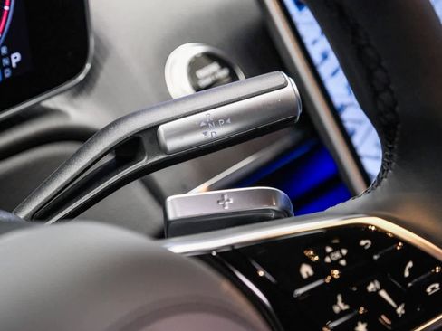 Used 2025 Mercedes-Benz S 580 4MATIC Sedan image 19