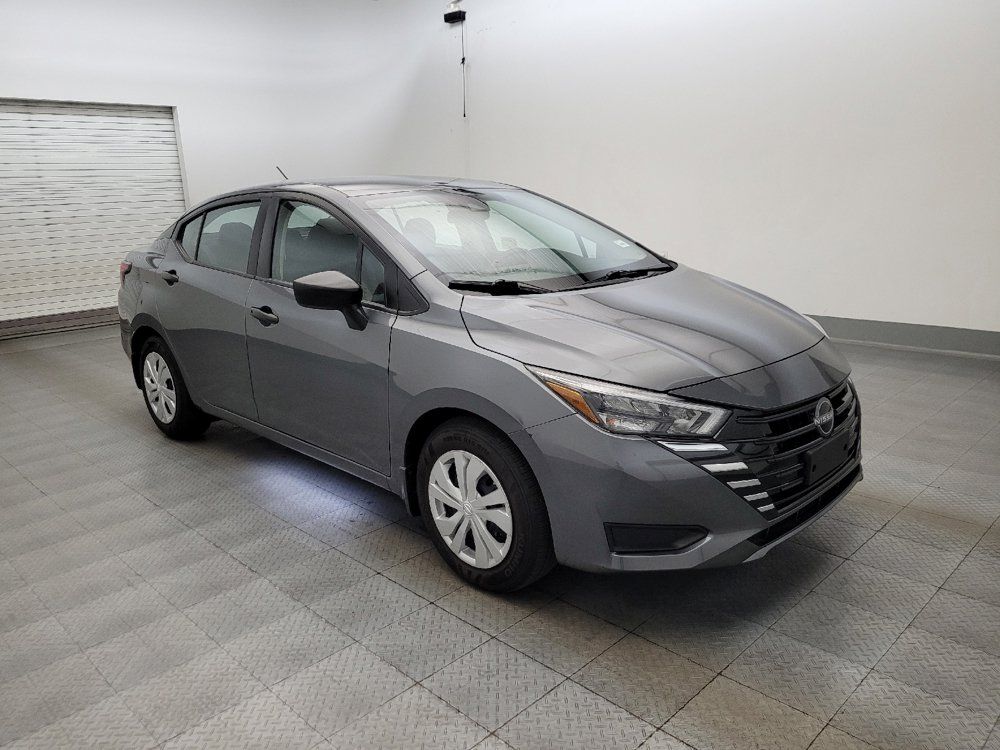 Used 2025 Nissan Versa S w/ Lighting Package FWD image 13