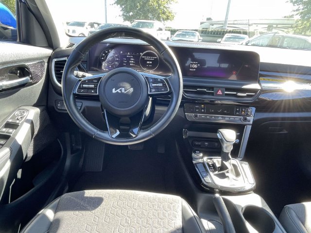 Certified 2024 Kia Seltos S FWD image 11