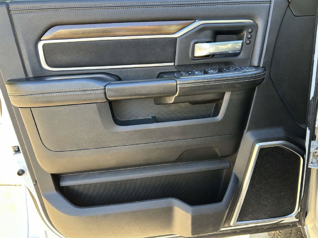 Used 2024 RAM 2500 Laramie w/ Safety Group AWD/4WD image 17