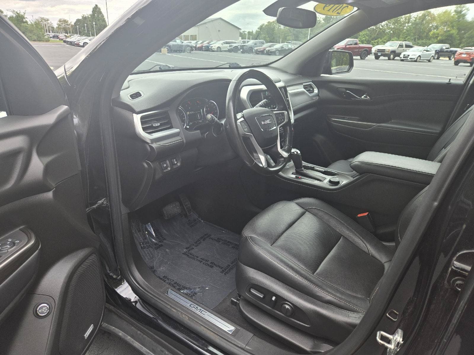 Used 2019 GMC Acadia SLT w/ Black Edition AWD/4WD image 12