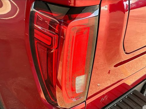 Used 2019 GMC Sierra 1500 SLT w/ SLT Premium Plus Package image 28