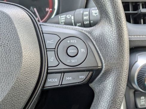 Used 2024 Toyota RAV4 XLE image 27