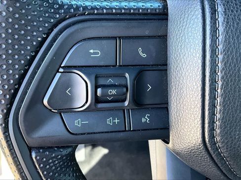 Used 2024 Toyota Tacoma SR image 19