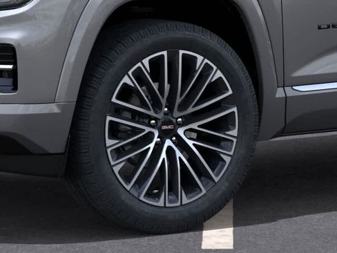New 2027 GMC Terrain Denali w/ LPO, Black Badging Package AWD/4WD image 9