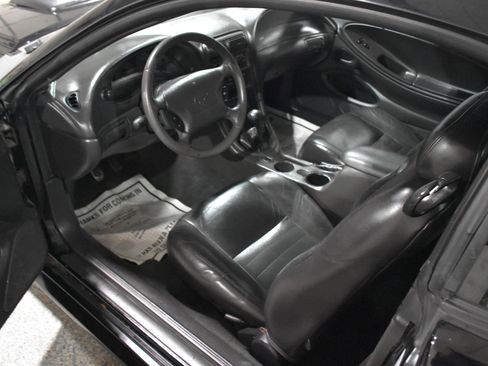 Used 2002 Ford Mustang GT image 12