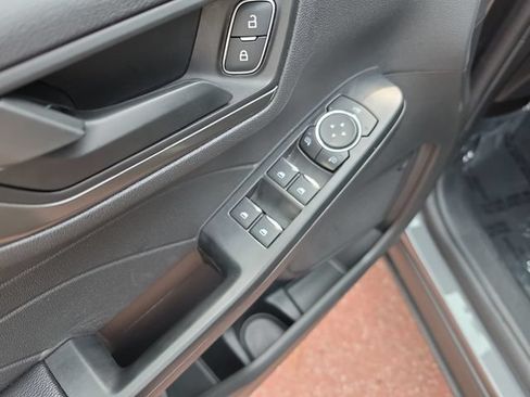 Used 2025 Ford Escape Active AWD/4WD image 11