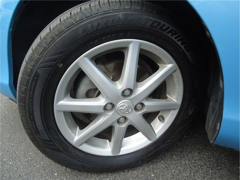 Used 2016 Toyota Prius C Three image 23