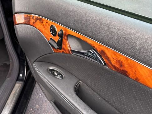 Used 2003 Mercedes-Benz E 320 Sedan image 17