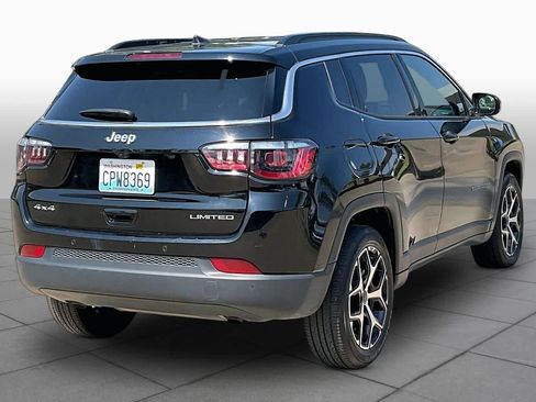 Used 2025 Jeep Compass Limited AWD/4WD image 13