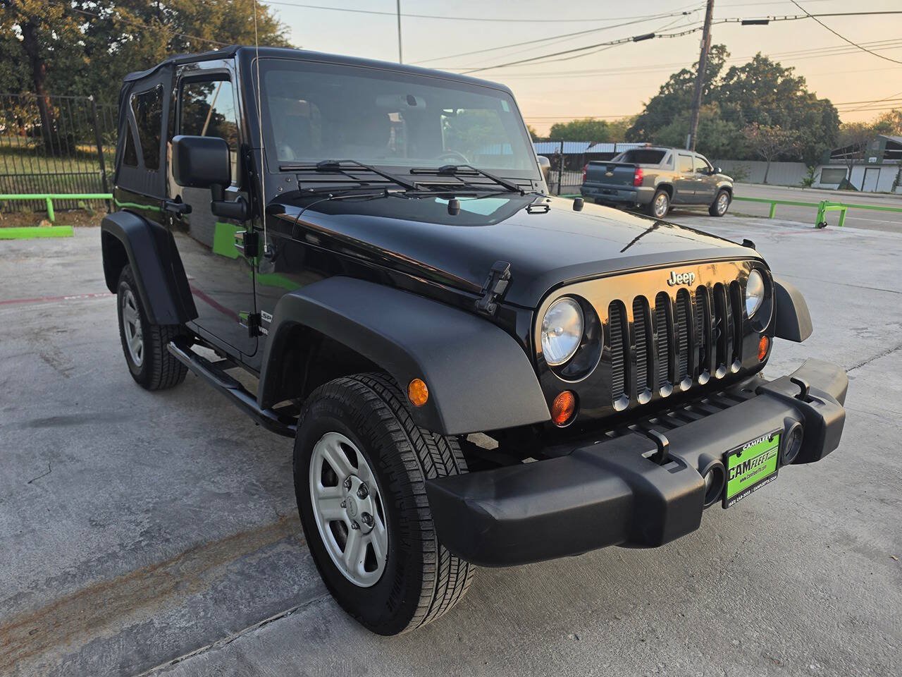 Used 2013 Jeep Wrangler Sport AWD/4WD image 3
