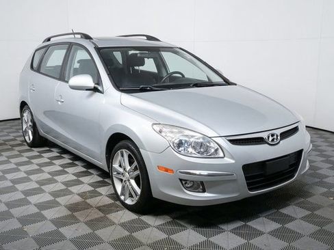 Used 2010 Hyundai Elantra SE image 1