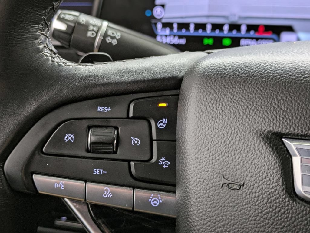 Used 2023 Cadillac Escalade Sport w/ LPO, ONYX Package AWD/4WD image 7