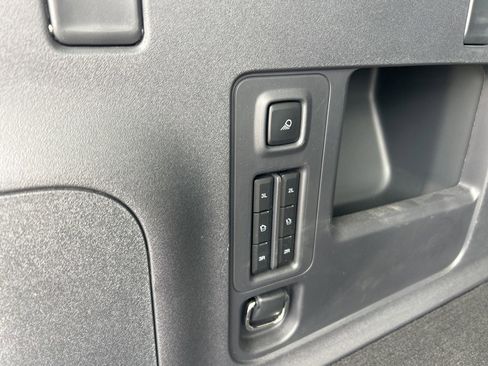 Used 2025 Ford Expedition Max Platinum w/ Platinum Ultimate Package image 18