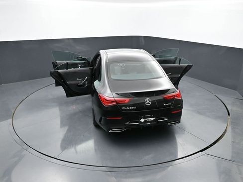 Used 2023 Mercedes-Benz CLA 250 4MATIC image 40