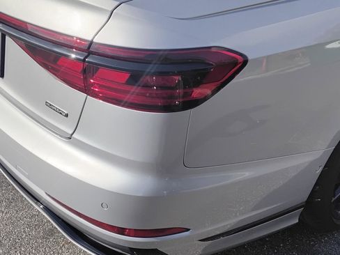 Certified 2022 Audi A8 L 3.0T image 10