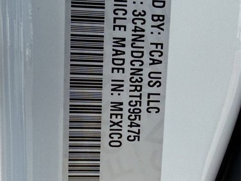 Used 2024 Jeep Compass Limited image 29