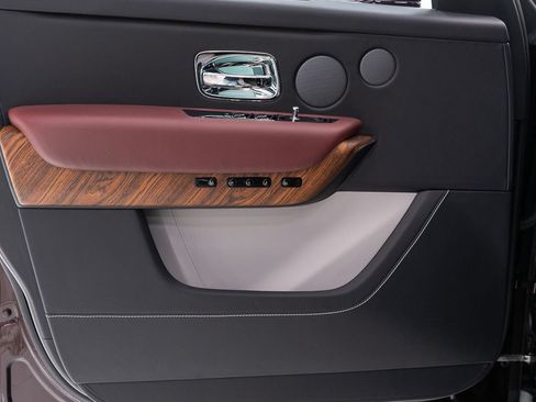 Certified 2023 Rolls-Royce Cullinan AWD/4WD image 12
