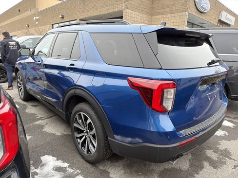 Used 2023 Ford Explorer ST-Line image 4