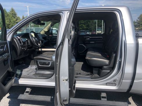 Used 2019 RAM 1500 Laramie image 10