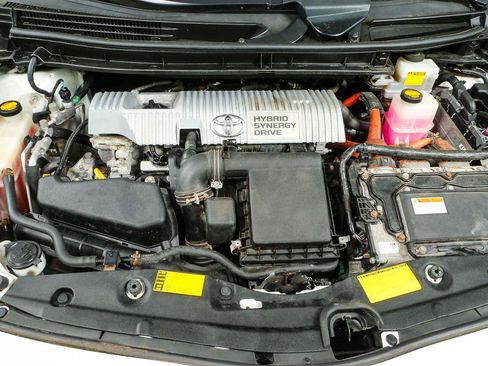 Used 2013 Toyota Prius Two FWD image 31