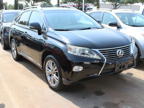 Used 2014 Lexus RX 350 FWD w/ Navigation Package image 2