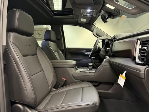 New 2026 GMC Sierra 1500 Denali w/ Denali Reserve Package image 14
