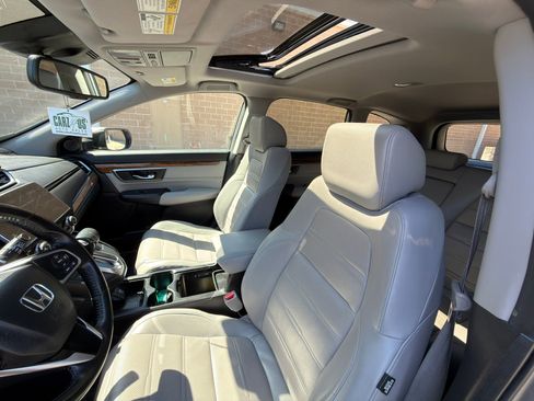 Used 2018 Honda CR-V Touring image 20