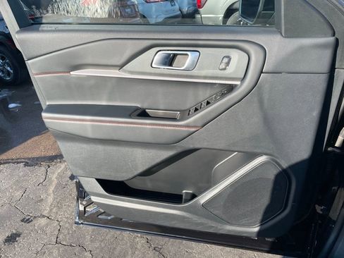 Used 2025 Ford Explorer ST-Line AWD/4WD image 54