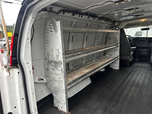 Used 2020 GMC Savana 2500 w/ Driver Convenience Package RWD image 10