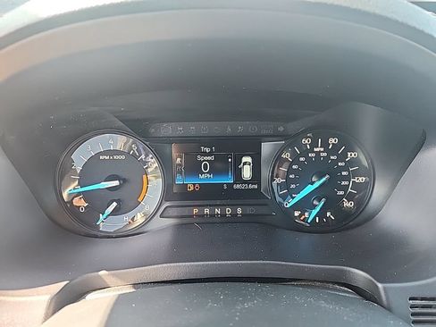 Used 2018 Ford Explorer XLT FWD image 22