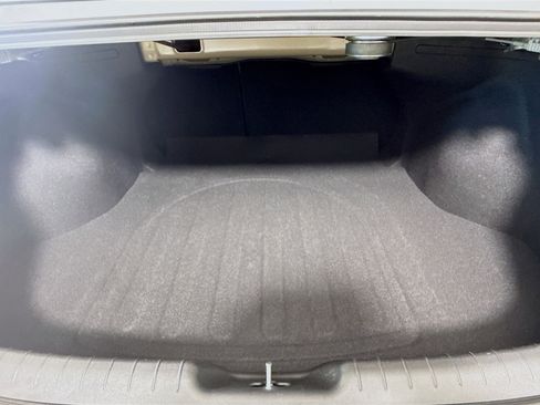 Used 2025 Hyundai Elantra Limited image 35