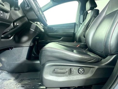 Certified 2023 Honda Odyssey Sport image 23