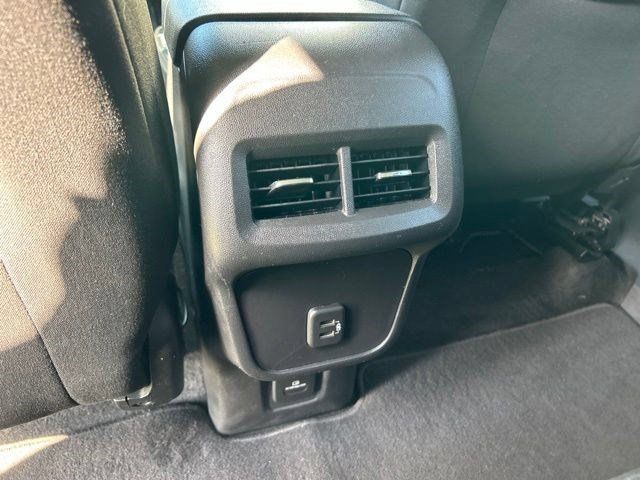 Used 2022 Chevrolet Equinox LT AWD/4WD image 40