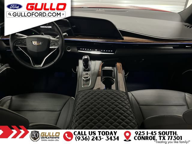 Used 2024 Cadillac Escalade Premium Luxury RWD image 11