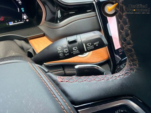 Certified 2023 Jeep Grand Cherokee Summit AWD/4WD image 86