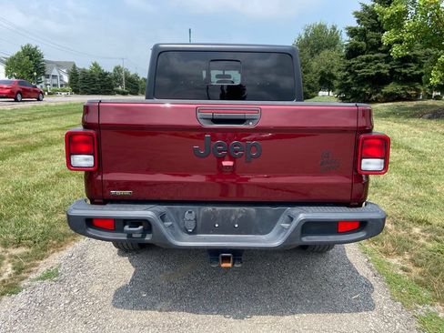 Used 2021 Jeep Gladiator Sport AWD/4WD image 4
